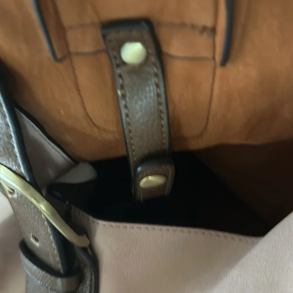 Handle Hobo pink slouch bag in vegan leather with adjustable strap - Picture 7 of 8